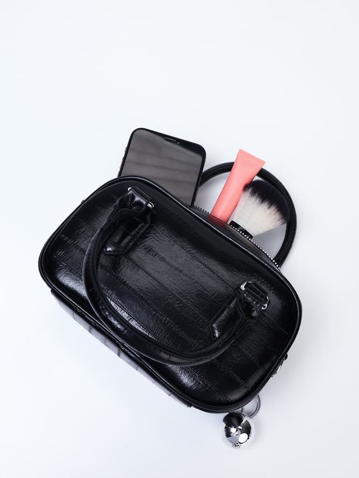 Сумка женская саквояж на молнии, 20×9×12 см, чёрная