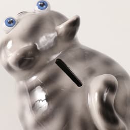 Копилка для денег «Котик-пучеглаз серый полосатый», керамика, 11×15.2×13.4 см