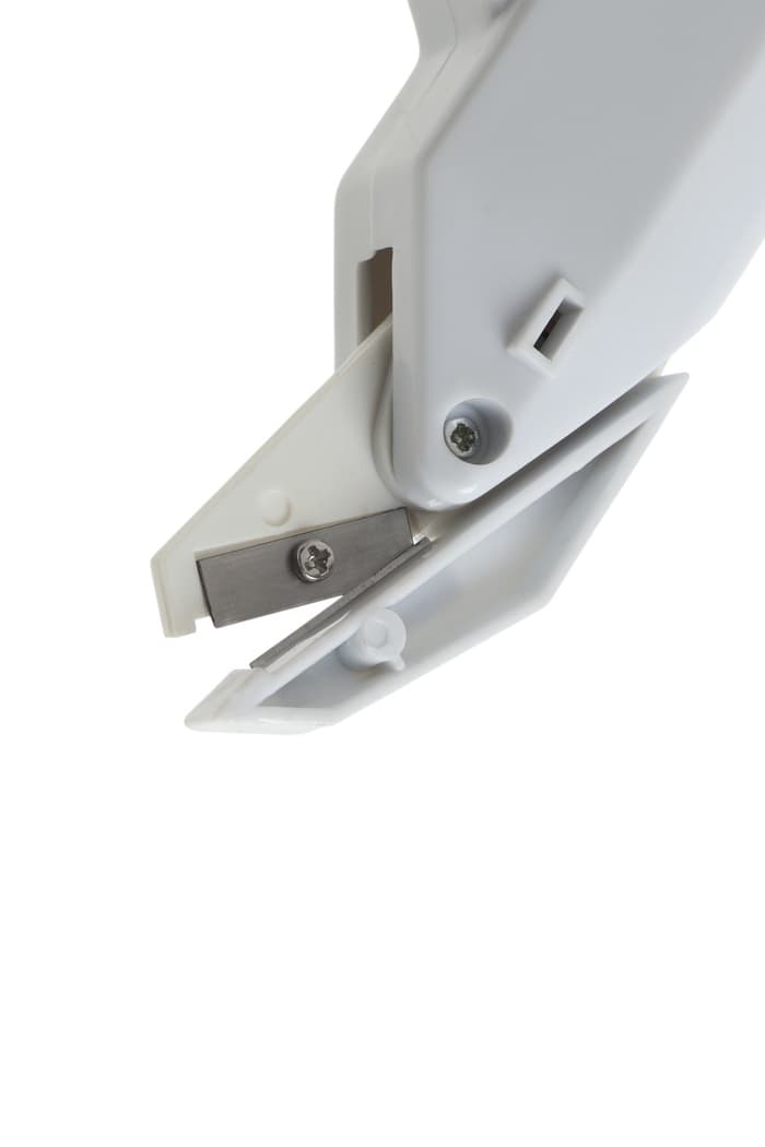 Ножницы аккумуляторные ТУНДРА, для работы с тканью, 2хАА