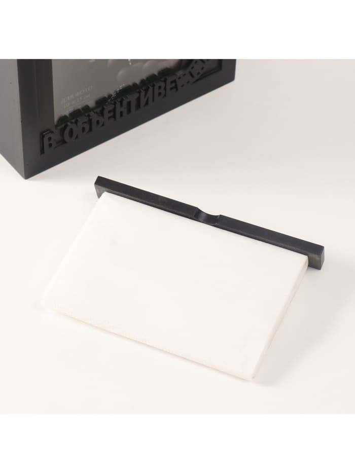 Фотоархив на 96 фото 10×15 см с фоторамкой 10×15 см «В объективе», чёрный 20×15×12 см