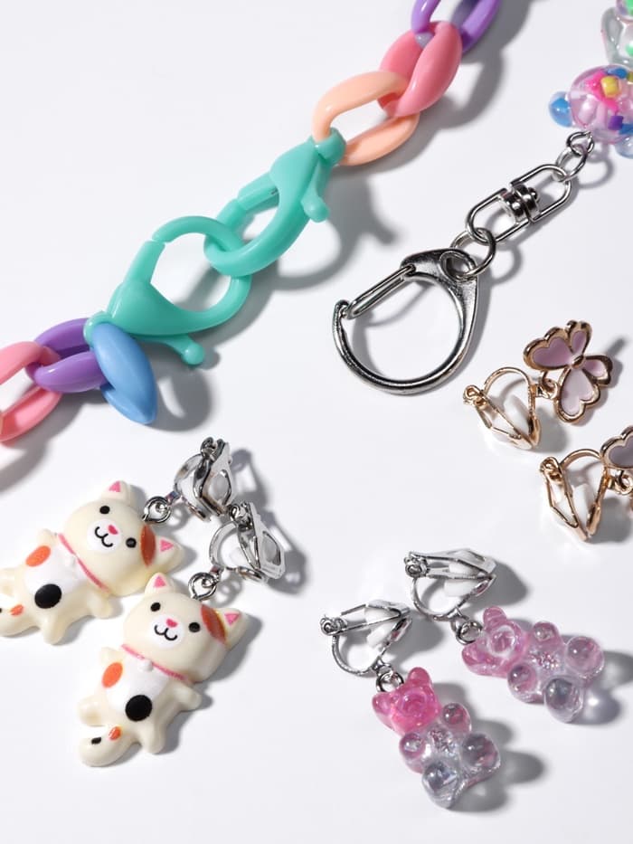 Набор детских украшений «Выбражулька. Сказка», 5 предметов: цепочка единорог, 3 пары клипс, брелок мишка