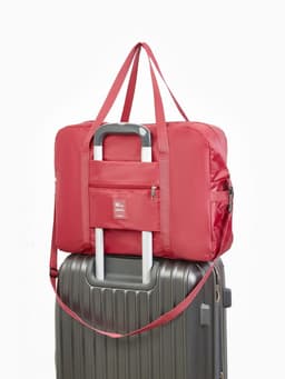 Сумка дорожная на молнии, 3 наружных кармана, держатель для чемодана, длинный ремень, бордовая