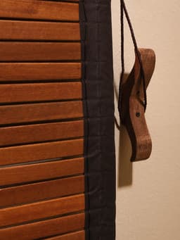 Жалюзи деревянные, 200×150×0.7 см, с тёмной рамкой