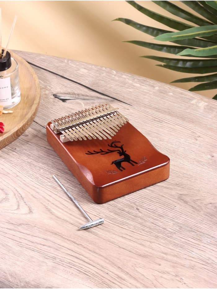 Сувенирный музыкальный инструмент «Калимба», 15×12×4 см, дерево сурен, сталь