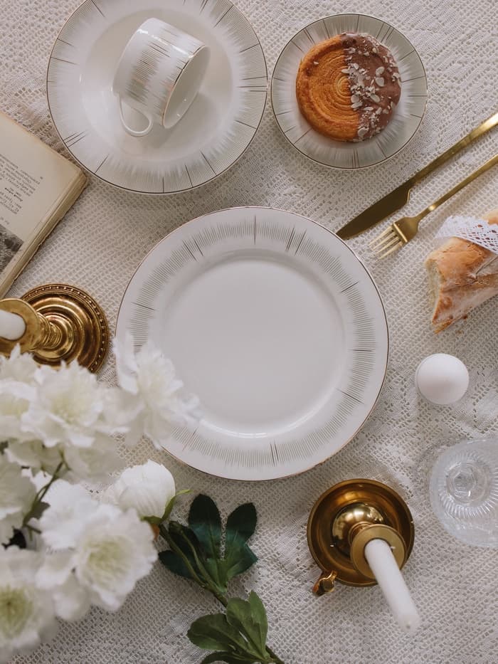 Тарелка WY Golden rays, d=27 см, фарфор, белая