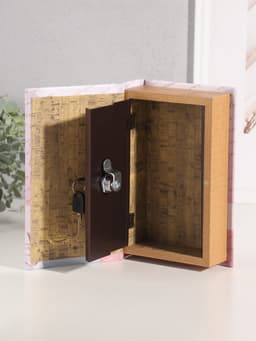 Шкатулка книга - сейф «Шарлотта Бронте. Джейн Эйр», дерево, искусственная кожа, тиснение, 21×13×5 см