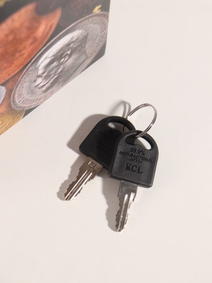 Шкатулка книга - сейф «Деньги России», дерево, искусственная кожа, тиснение, 21×13×5 см