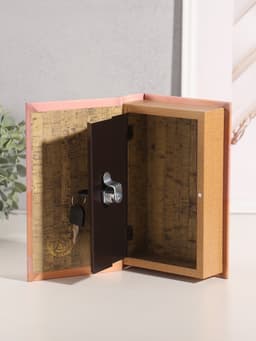 Шкатулка книга - сейф «9 месяцев счастья», дерево, искусственная кожа, тиснение, 21×13×5 см