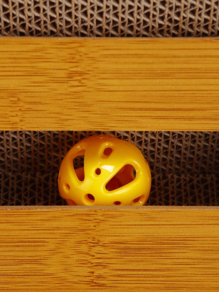 Когтеточка-лежанка «Пижон» из гофрокартона с кошачьей мятой "Хочу-Точу", 60×40×25 см