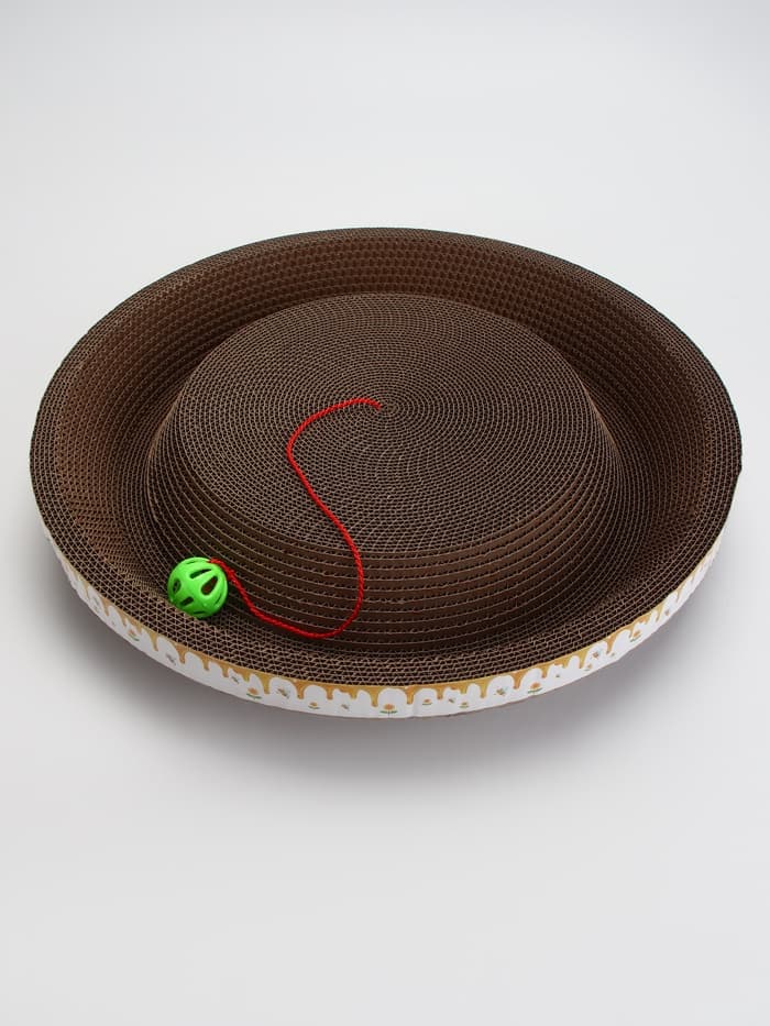 Когтеточка-лежанка «Пижон. Пчёлка» 45×9 см, с кошачьей мятой, гофрокартон