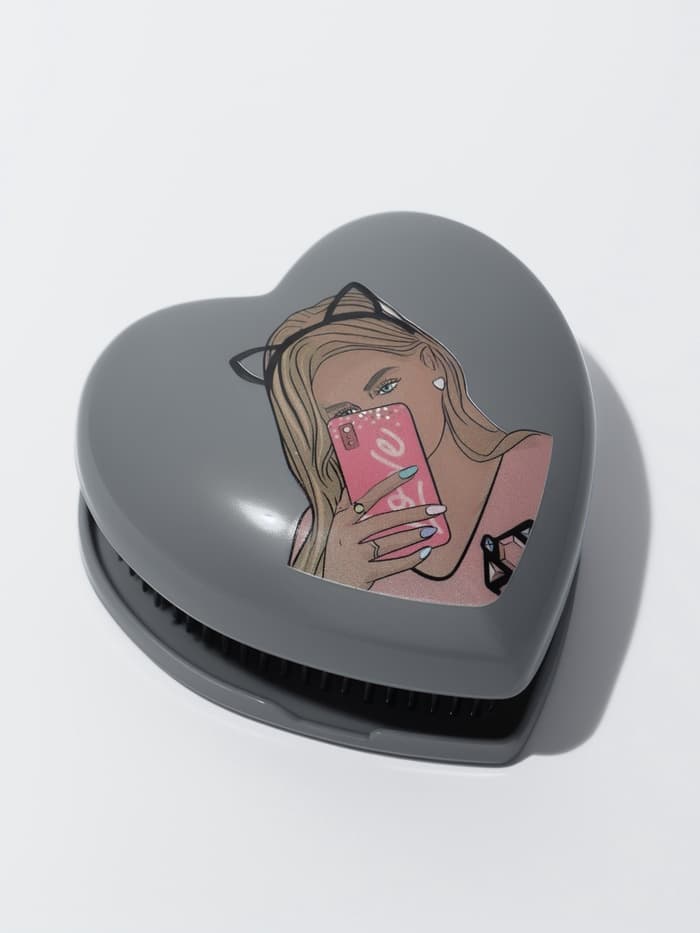 Расчёска массажная «Сердце», складная, 8.5×8.5 см, серая