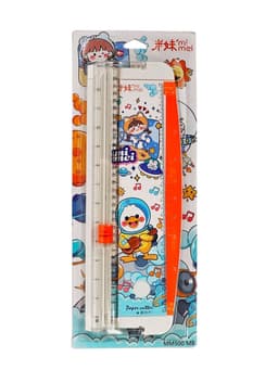 Резак для бумаги роликовый А4, до 3 листов, безопасное лезвие, длина реза 300 мм, белый