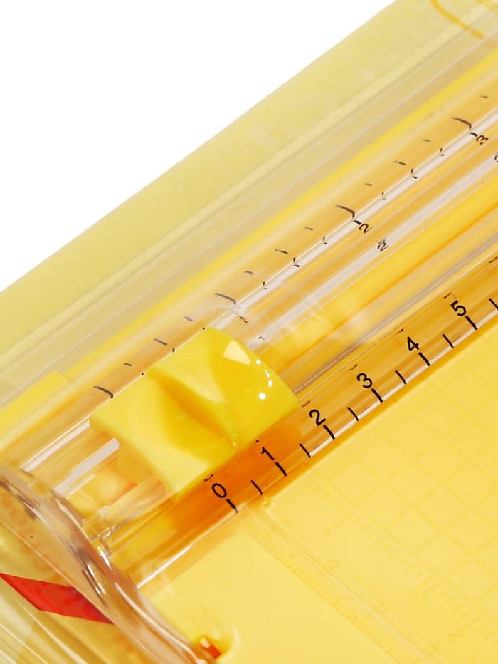 Резак для бумаги роликовый А5, до 3 листов, безопасное, желтый