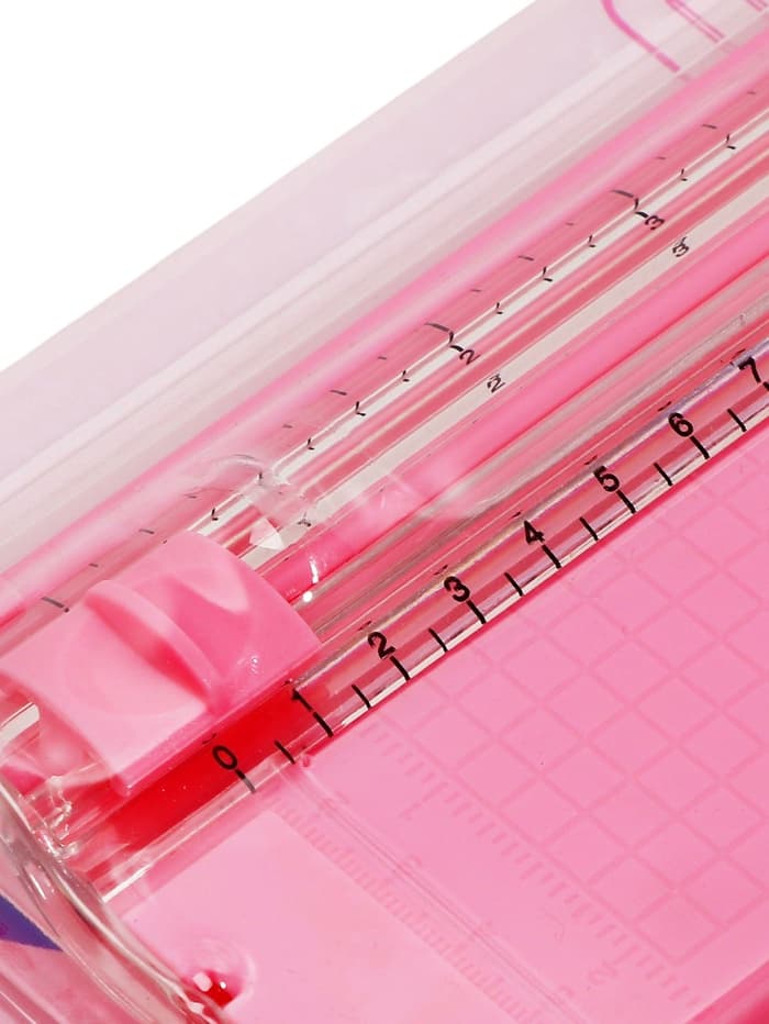 Резак для бумаги роликовый А5, до 3 листов, безопасное, розовый