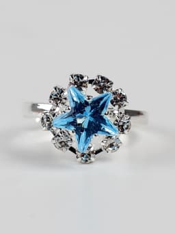 Вышивка крестиком для детей на деревянной канве «Сказочные узоры», набор для творчества