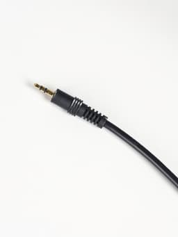 Микрофон конденсаторный Music Life черный: кабель, ветрозащита, стойка