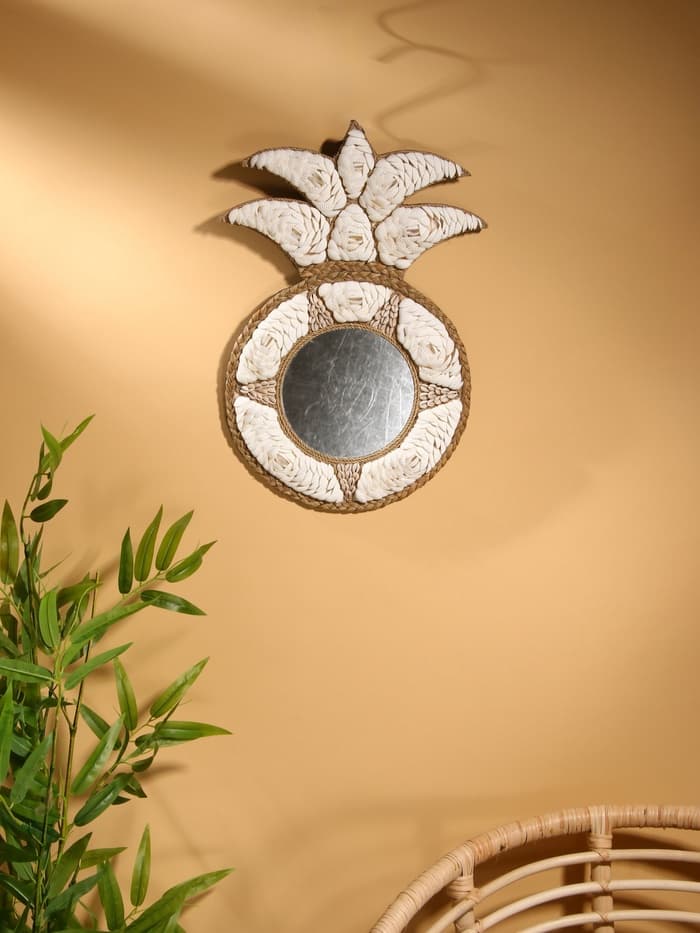 Зеркало настенное, 32×50 см, декорировано ракушкой