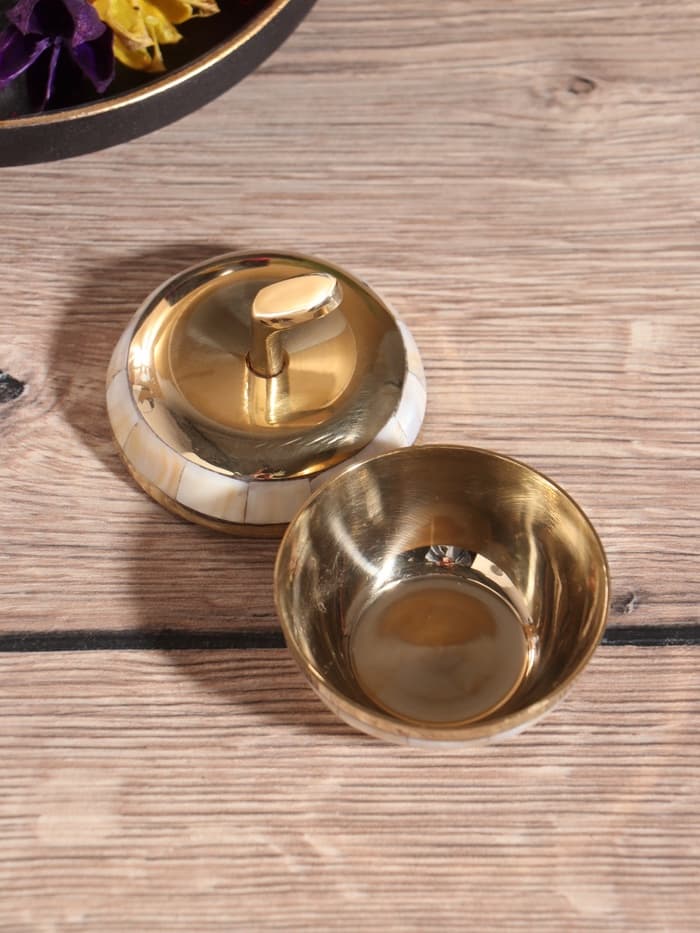 Шкатулка «Яблоко золотое», 6×6×6.5 см, латунь с перламутром