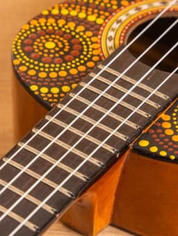 Сувенирный музыкальный инструмент Укулеле «Туземец», 55 см, махагон, дерево