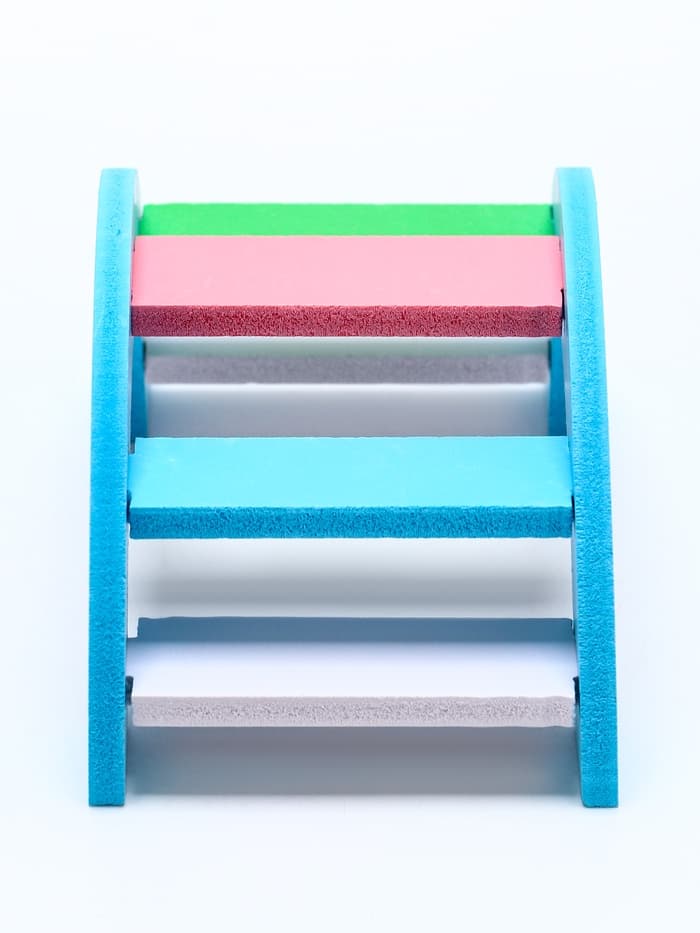 Лесенка для грызунов, с цветными ступеньками, синяя