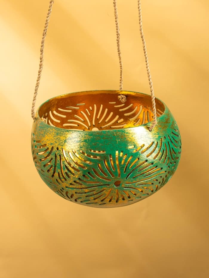 Подсвечник подвесной из кокоса, 12-14 см, тёмно зелёный-золотой
