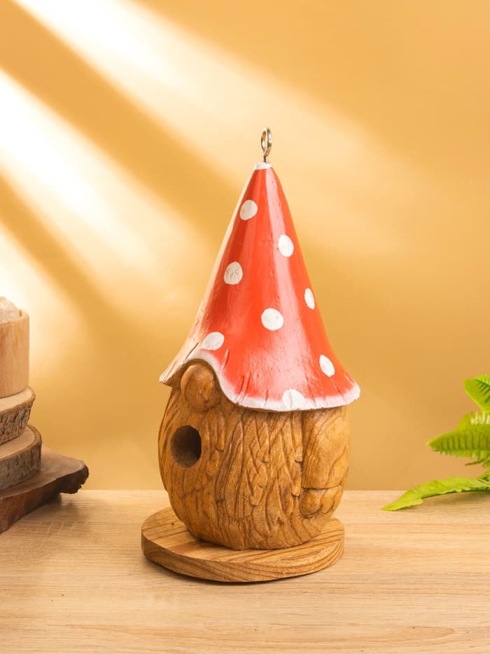 Скворечник подвесной «Гномик в красной шляпе», 14×14×26 см, дерево джампинис