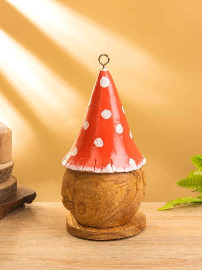 Скворечник подвесной «Гномик в красной шляпе», 14×14×26 см, дерево джампинис