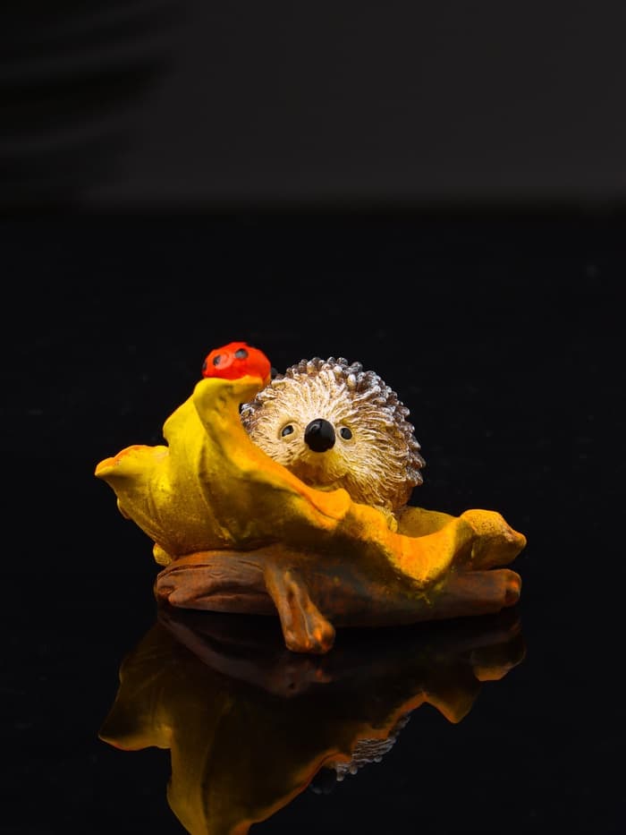 Фигурка полистоун «Ёжик с божьей коровкой», 3.7×6×6.5 см