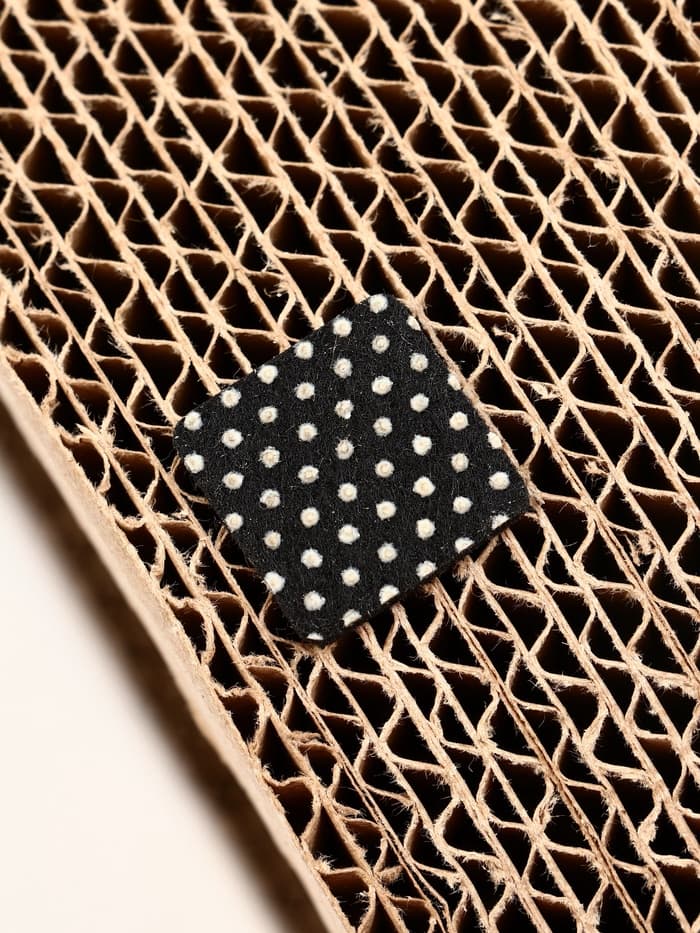 Когтеточка-лежанка «Зверьё Моё» ВОСЬМЕРКА, 59×21×22 см, гофрокартон