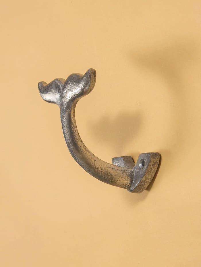 Крючок «Китовый хвост», 12×9 см