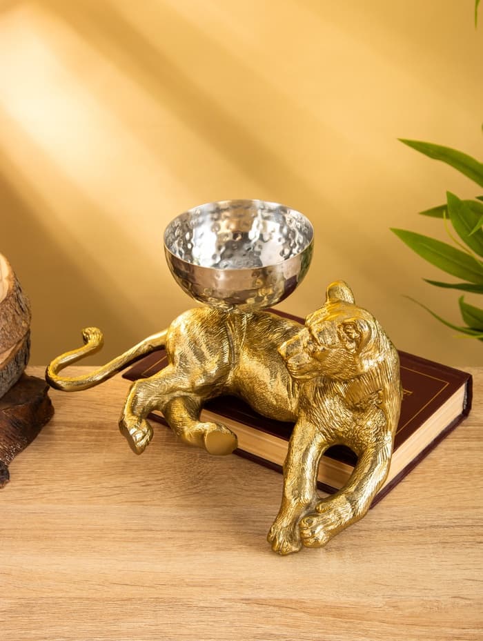 Сувенир с чашей «Пантера», 28×20.5×13 см, алюминий