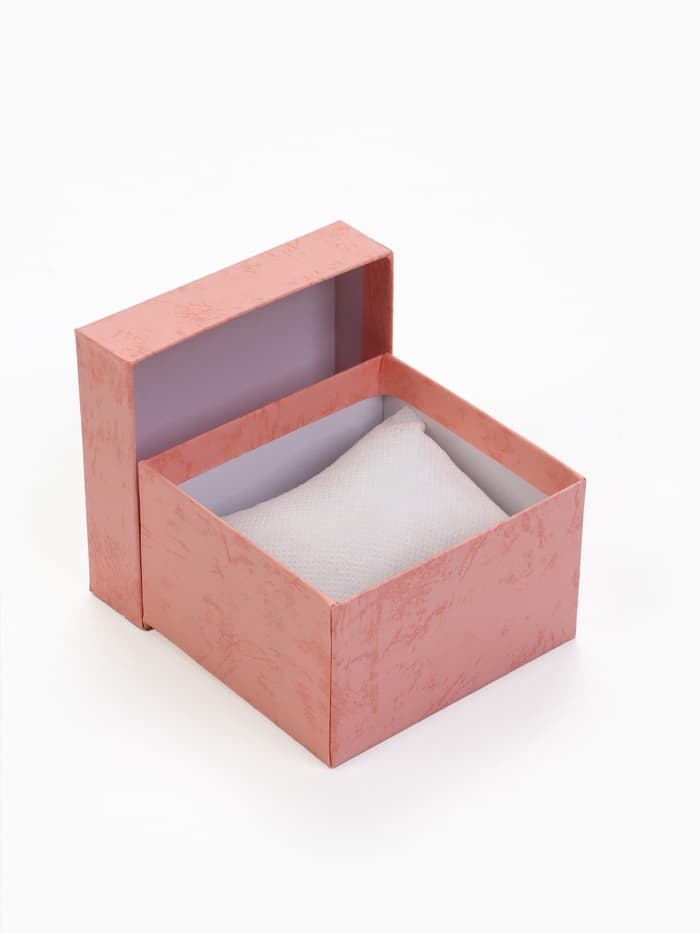 Коробочка подарочная для часов, 9×8×5 см, подушечка 8×7×4.5 см, розовая, с белой вставкой