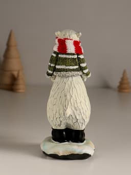 Фигурка полистоун «Медведь в полосатом свитере и шарфе», 7×6.5×16 см, МИКС