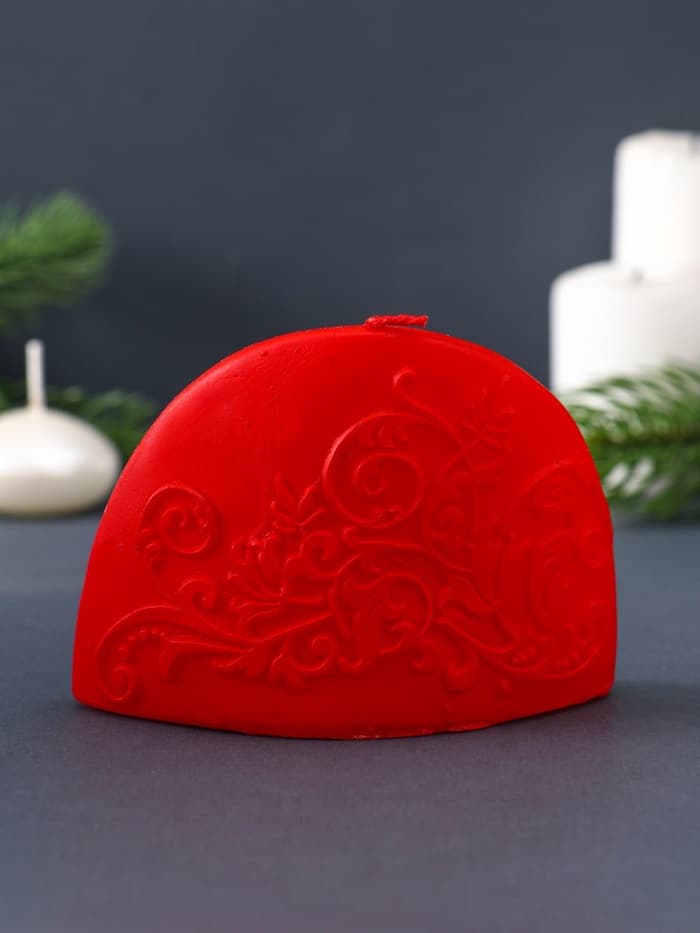 Свеча декоративная «Барельеф с лошадкой» 10.5×4.5×8 см, красный