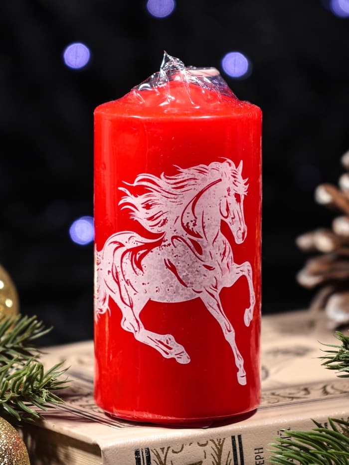 Свеча - цилиндр с накаткой «Конь скачет», 50×100 мм, красная