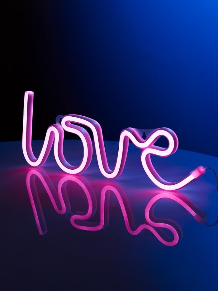 Неоновая вывеска «Любовь», 35×13 см, от батареек AAx3 + USB, розовая