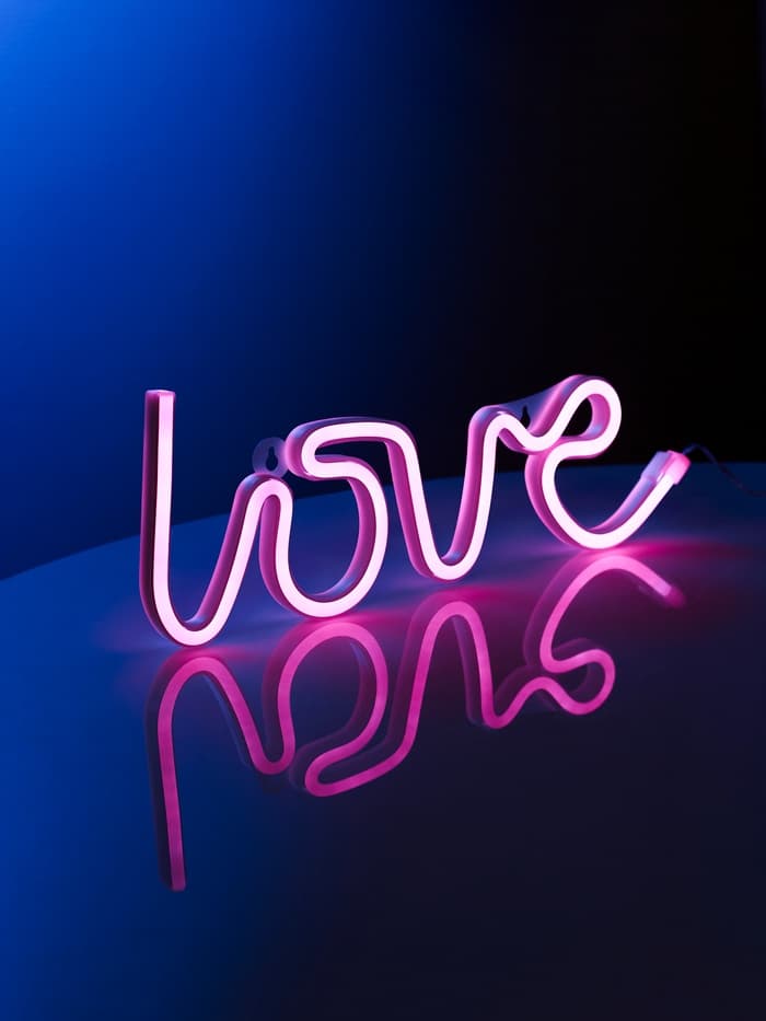 Неоновая вывеска «Любовь», 35×13 см, от батареек AAx3 + USB, розовая