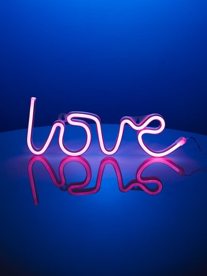 Неоновая вывеска «Любовь», 35×13 см, от батареек AAx3 + USB, розовая