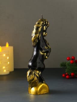 Свеча декоративная «Конь на дыбах», чёрный, 9×6.2×25.5 см