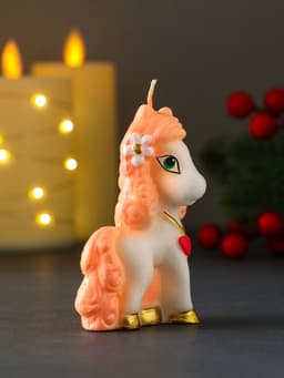 Свеча декоративная «Влюблённая лошадка», розовый, 5.3×3.3×8.2 см