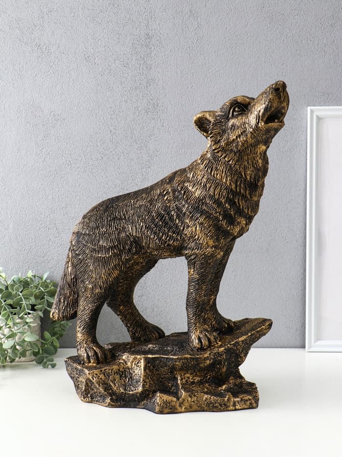 Фигура полистоун «Волк на скале», 50×37×22 см, под бронзу