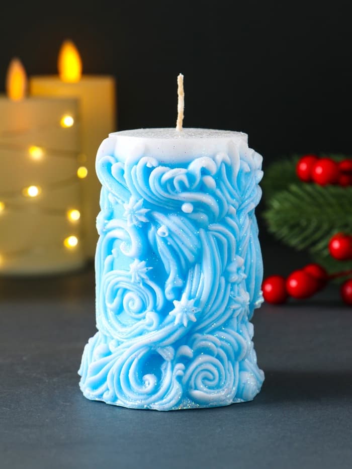 Свеча новогодняя столбик «Резная», голубой,10×7×7.5 см