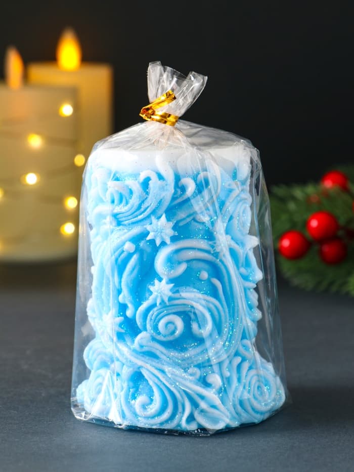 Свеча новогодняя столбик «Резная», голубой,10×7×7.5 см