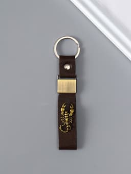 Брелок для ключей на кольце «Ремешок со скорпионом», кожзам, 2.2×10 см
