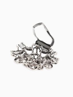 Зажим для платка «Цветок астры», белый в чернёном серебре