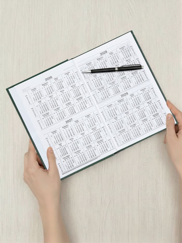 Ежедневник датированный Calligrata, А5, 2026, твёрдая обложка из бумвинила, 168 листов, тёмно-зелёный