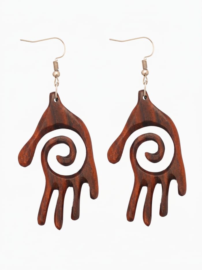 Серьги «Ладонь со спиралью», дерево соно