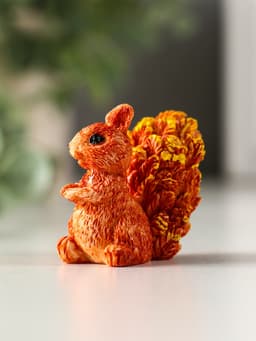 Фигурка полистоун «Белочка с пушистым хвостиком», 5×3×4.5 см, МИКС