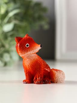 Фигурка полистоун «Маленькая лисичка», 5.8×3.5×5.6 см, МИКС