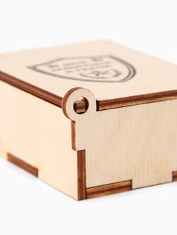 Коробка подарочная деревянная «Мой защитник» 8.5×6×3.5 см